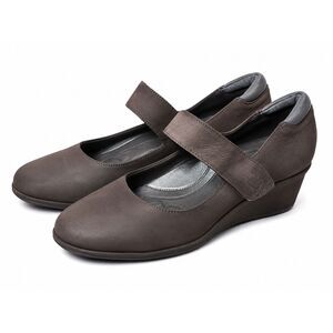 Nurture Mytime Brown Taupe Nubuck Leather Mary Jane Wedge Comfort Shoes 7.5 EUC
